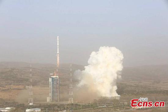 China launches 2 satellites for scientific experiments