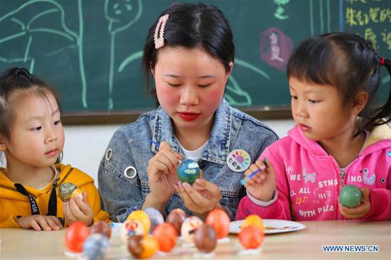 Folk custom activities held to mark upcoming 'Lixia' in China