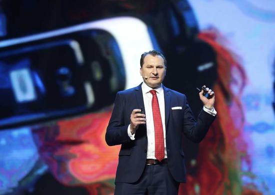 Danil Kerimi delivers a speech at the 7th session of Vision China held in Tianjin Media Theatre on May 17, 2019. (Photo by Zou Hong/chinadaily.com.cn)