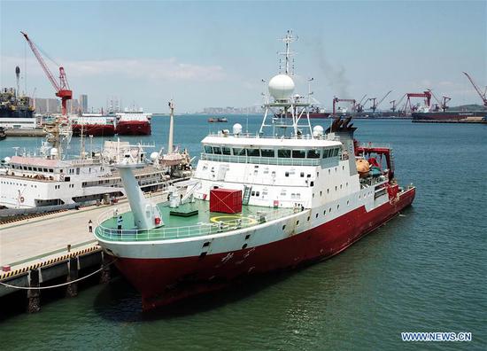 Chinese research vessel departs for seamounts in Mariana Trench