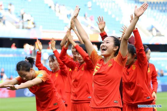 China, Spain progress to World Cup knockouts after goalless draw