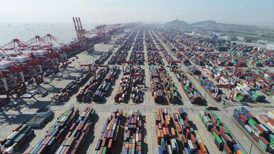 Aerial photo taken on April 23, 2017 shows a container dock of Yangshan Port in Shanghai, east China. (Xinhua/Ding Ting)