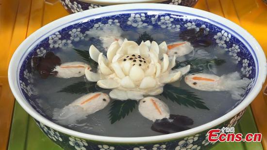 Gansu shows characteristic dishes at trade fair