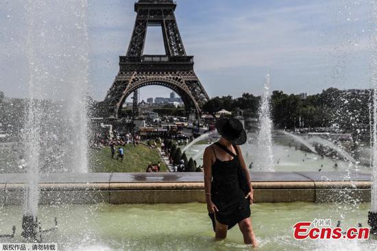 Paris braces for record heat