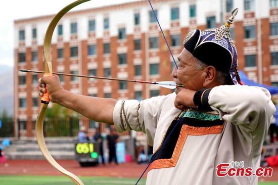 1,204 compete in Qinghai archery contest