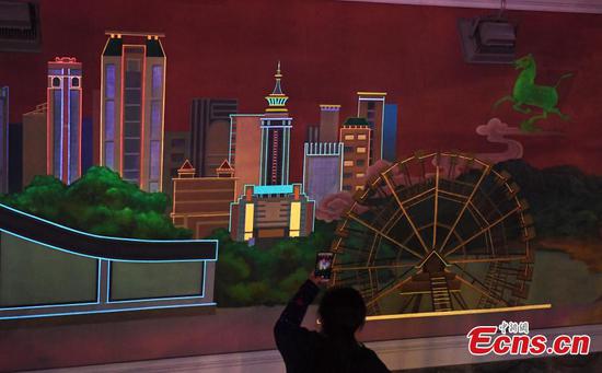 Fluorescent murals add color to Lanzhou