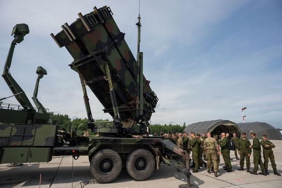 The file photo shows that the air defense missile system Patriot from the United States is seen in Tobruq Legacy 2017 held in Siauliai, Lithuania, on July 11, 2017. (Xinhua/Alfredas Pliadis)