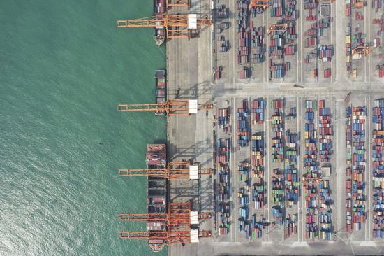 A container terminal at Qinzhou Port in south China's Guangxi Zhuang Autonomous Region, Nov. 23, 2019. (Xinhua/Cao Yiming)