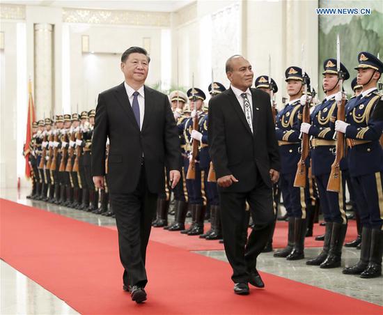 Chinese President Xi Jinping holds a welcome ceremony for Kiribati's President Taneti Mamau before their talks at the Great Hall of the People in Beijing, capital of China, Jan. 6, 2020. (Xinhua/Ding Haitao)