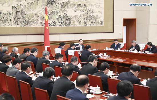 Chinese Premier Li Keqiang presides over a plenary meeting of the State Council in Beijing, capital of China, Jan. 13, 2020. (Xinhua/Pang Xinglei)