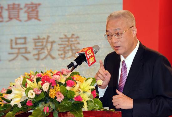 A file photo of Wu Den-yih, the just-resigned KMT chairperson, delivering a speech in Taipei, August 8, 2013. (Xinhua/Tao Ming)