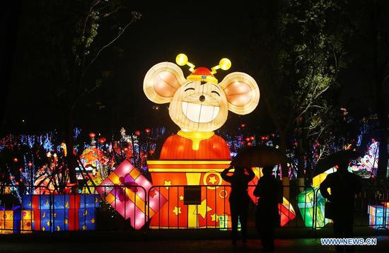 Lantern show in Nantong, Jiangsu