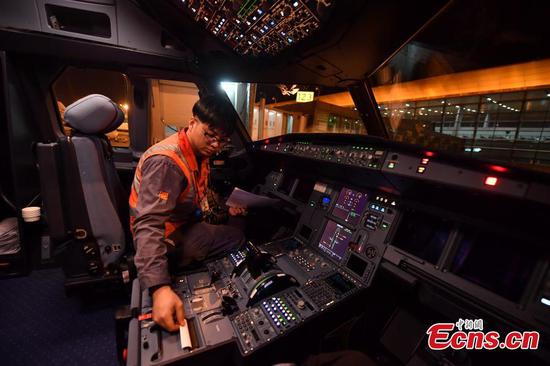 Airlines staff enhance maintenance for Spring Festival travel rush