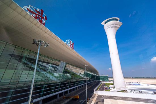 The newly-built T3 terminal of the Tianhe Airport in Wuhan, capital of central China's Hubei Province, Aug. 28, 2017. (Xinhua/Xiong Qi)