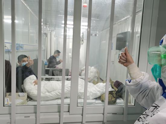 Patients taken care of at Leishenshan Hospital