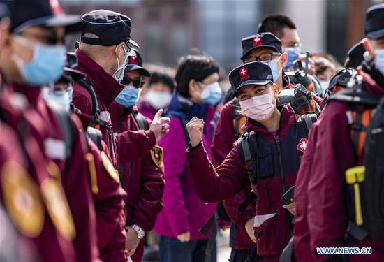 Medical workers across China head for Hubei to aid coronavirus control