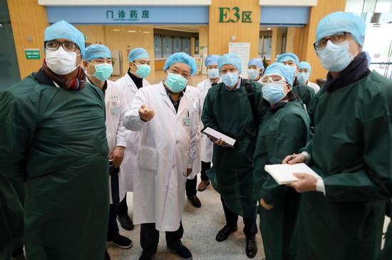 Chinese, WHO experts visit Wuhan hospitals