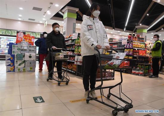 Beijing gives 10 suggestions to public as more people shop in supermarkets 