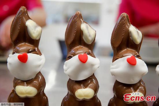 Chocolate Easter bunnies get face masks amid coronavirus outbreak