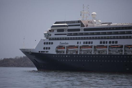 The cruise ship Zaandam arrives at the bay of Panama in Panama City, capital of Panama, on March 27, 2020. (Xinhua/Mauricio Valenzuela)