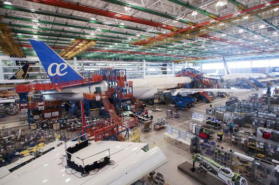 Photo taken on Jan. 26, 2018 shows interior of the final assembly building in Boeing South Carolina in North Charleston, South Carolina of the United States. (Xinhua/Wang Ying)