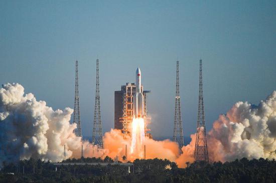 China's new large carrier rocket Long March-5B blasts off from Wenchang Space Launch Center in south China's Hainan Province, May 5, 2020. (Xinhua/Pu Xiaoxu)
