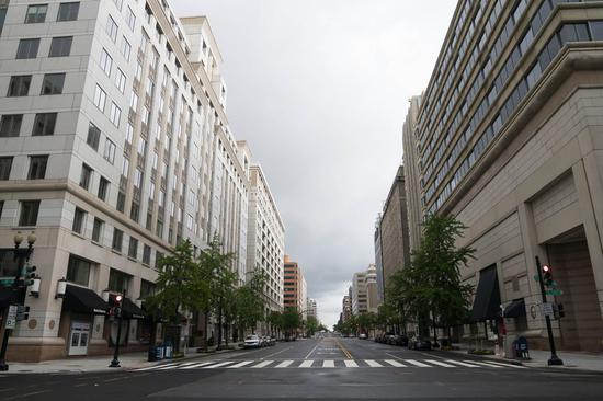 Photo taken on May 6, 2020 shows an empty street in Washington D.C., the United States. (Xinhua/Liu Jie)