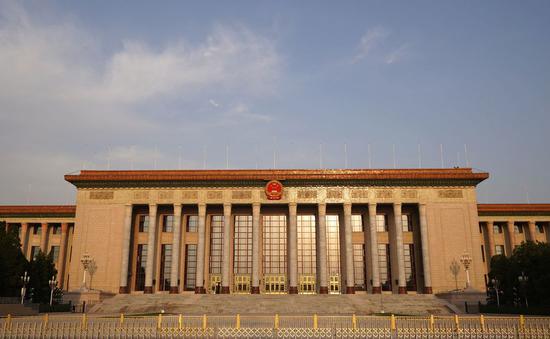 Photo taken on April 29, 2020 shows the Great Hall of the People in Beijing, capital of China. (Xinhua/Xing Guangli)