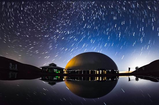 Clear skies are brilliant canvas for stargazers at desert hotel