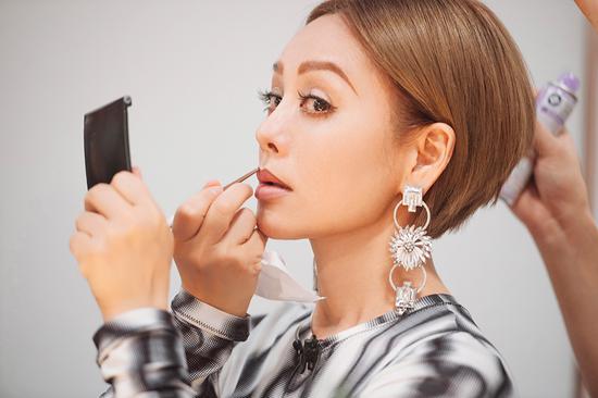 Actress Ning Jing, 48, prepares to go on the show. [Photo provided to China Daily]