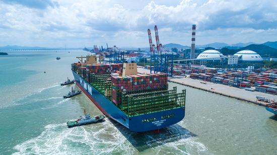 The world's largest containership, HMM GDANSK, called at the port of Xiamen in east China's Fujian Province on July 7, 2020. (Photo provided by Xiamen Port Holding Group Co., Ltd.)