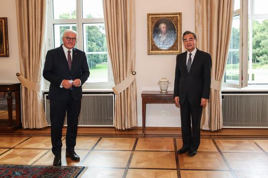 German President Frank-Walter Steinmeier (L) meets with visiting Chinese State Councilor and Foreign Minister Wang Yi in Berlin, capital of Germany, on Sept. 1, 2020. (Xinhua/Shan Yuqi)