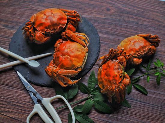 Autumn joy: Have a cracker of a meal with hairy crab