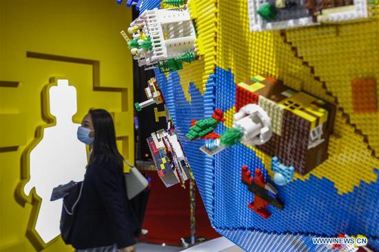 LEGO Group releases several world's first toy sets at 3rd CIIE