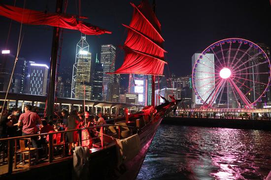 Peaceful and joyful evening view seen at the Central piers in Hong Kong, China, Oct. 3, 2020. (Xinhua/Wu Xiaochu)