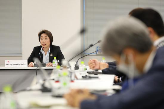 Minister for the Tokyo Olympic and Paralympic Games Seiko Hashimoto (L) speaks during the video meeting of the 10th International Olympic Committee (IOC) Coordination Commission for the Games of the XXXII Olympiad - Tokyo 2020 in Tokyo, Japan, Sept. 24, 2020. (Xinhua/Du Xiaoyi)