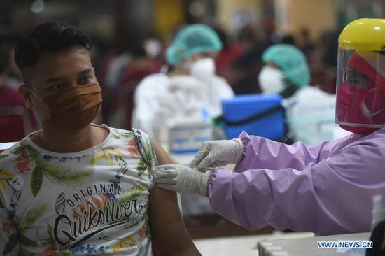 Indonesia enters 2nd round of massive COVID-19 vaccination
