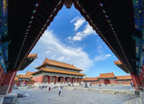 Photo taken with a mobile phone shows a view in the Palace Museum in Beijing, capital of China, Sept. 1, 2020. (Xinhua/Meng Chenguang)