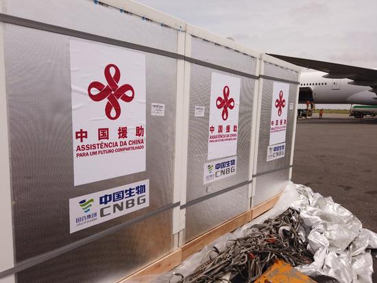 The Sinopharm vaccines donated by China arrive at Angola's Luanda international airport on March 25, 2021. (Xinhua/Liang Yi)