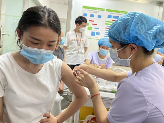 COVID-19 vaccination underway in Yunnan