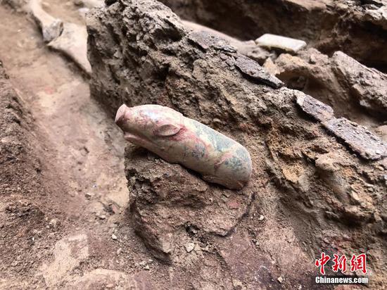 2000+ cultural relics unearthed at 2,000-year-old Chinese tombs