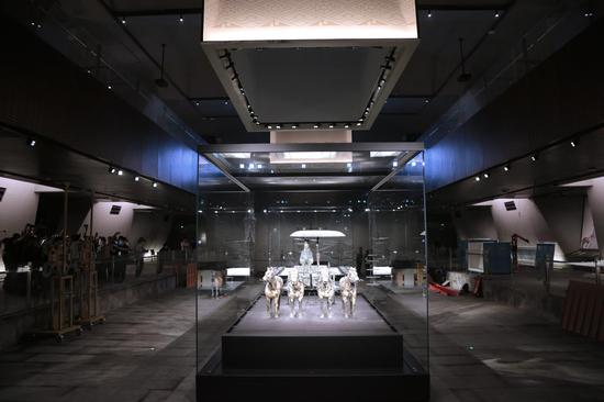Emperor Qinshihuang's chariots and horses moved to new home