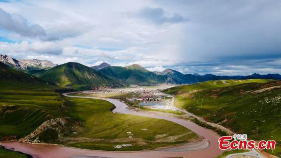 Picturesque scenery spotted in Zadoi County, China's Qinghai
