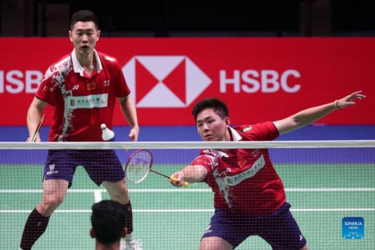 China's Zhou Haodong (R)/Liu Cheng compete against India's M.R. Arjun and Dhruv Kapila in the mens' doubles competition during the group A match between China and India at Badminton Surdiman Cup 2021 in Vantaa, Finland, Sept 27, 2021. (Photo/Xinhua)