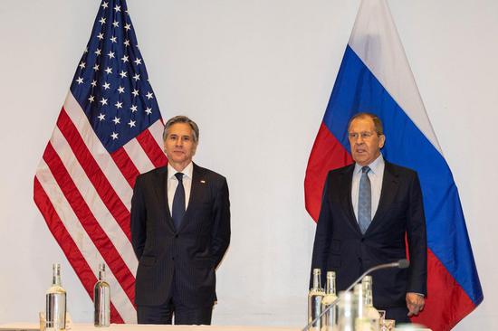 Russian Foreign Minister Sergei Lavrov (R) and U.S. Secretary of State Antony Blinken have a meeting in Reykjavik, Iceland, May 19, 2021. (Icelandic Ministry for Foreign Affairs/Sigurjon Ragnar/Handout via Xinhua)