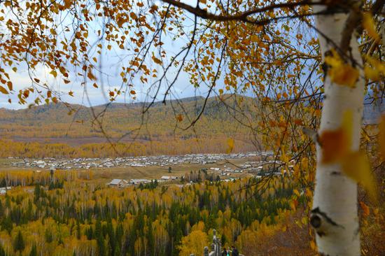 Picturesque autumn scenery in Xinjiang