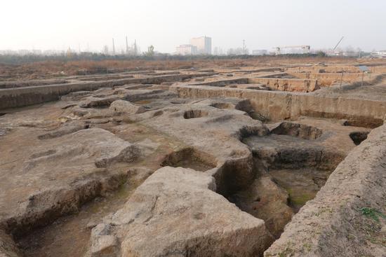 Drainage pipes, ancient roads found in NW China's Shaanxi