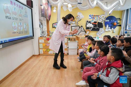 Children taught epidemic control measures in Shanghai