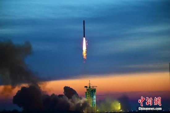 China's Long March carrier rocket completes its 400th launch mission