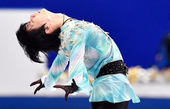 Yuzuru Hanyu in action during the men's free skating event at the Japan Figure Skating Championships on Dec. 26, 2021. (Xinhua/Zhang Xiaoyu)